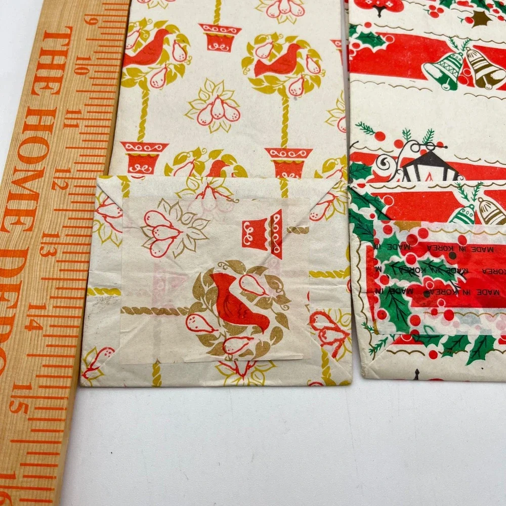 Vintage Christmas Gift Bags Set of 2‎ Tall Red Holly Lantern Bird Potted Plant